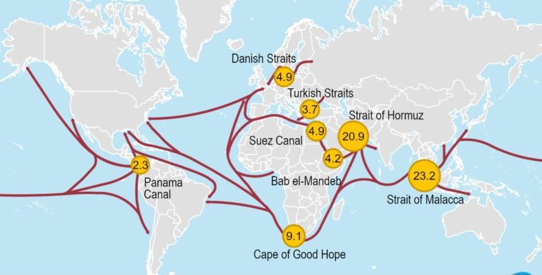 युद्धविराम के 24 घंटे बाद ही संकट गहराया, होर्मुज में ठहराव और वार्ता पर अनिश्चितता